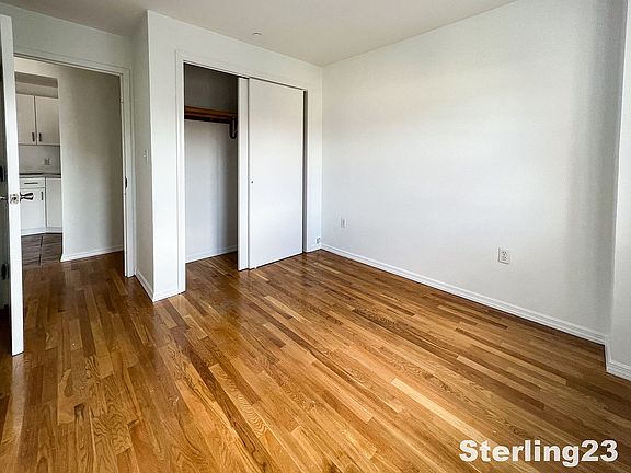 5th image of 3132 31st St APT 5D