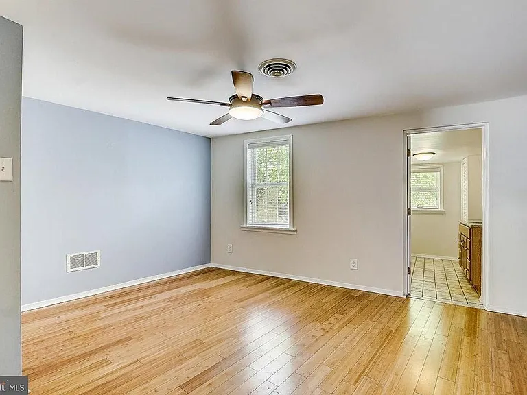 4447 Baker St — Photo 12