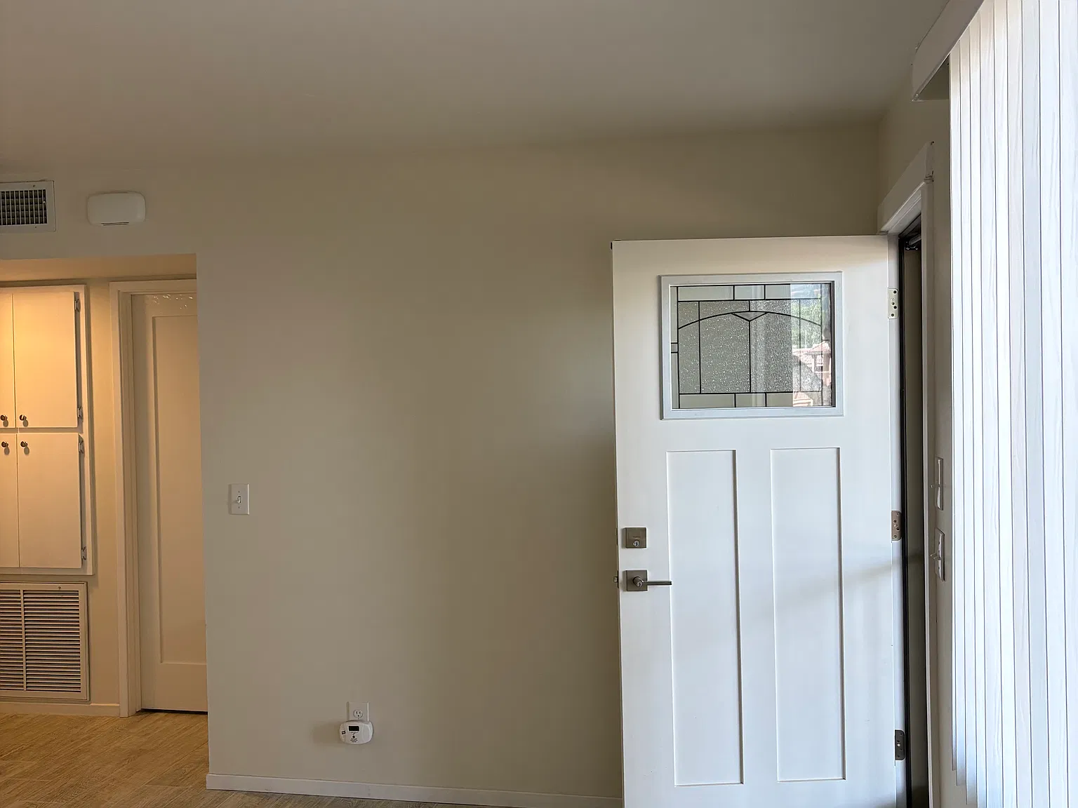 190 Sugarloaf St — Photo 3