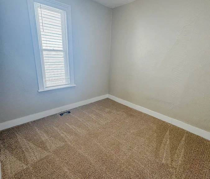 1338 Alpine Ave NW — Photo 13