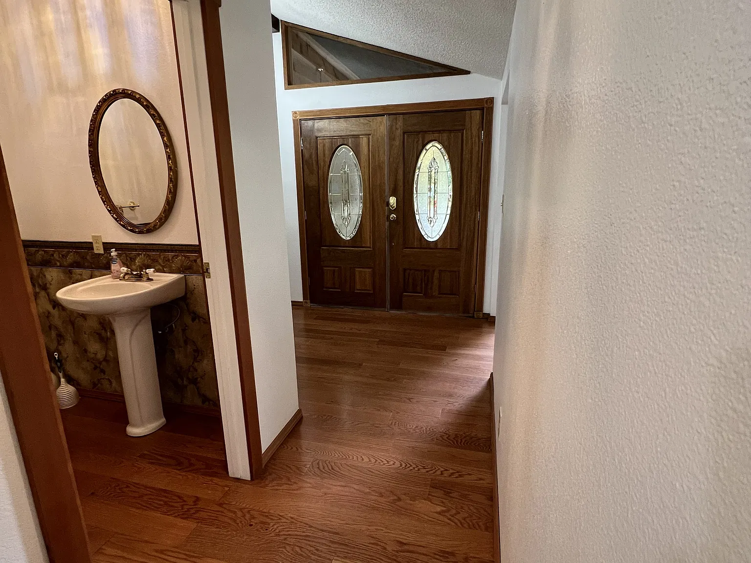 4 bed, 2.5 bath, 3100 sqft, $3,950 — Photo 4
