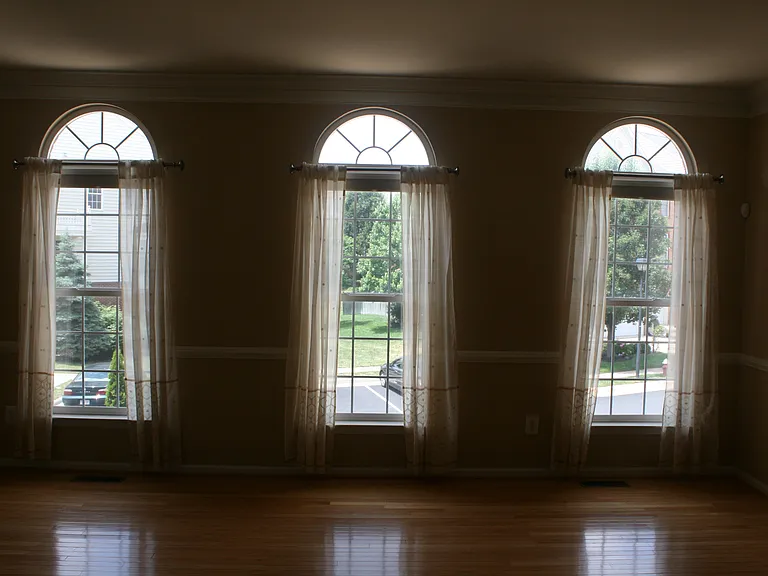 22593 Welborne Manor Sq — Photo 4