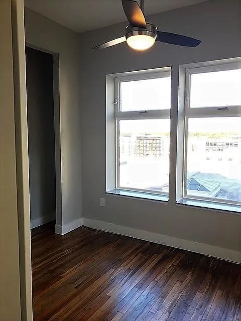 127 N. Greene Street Unit 401 — Photo 4