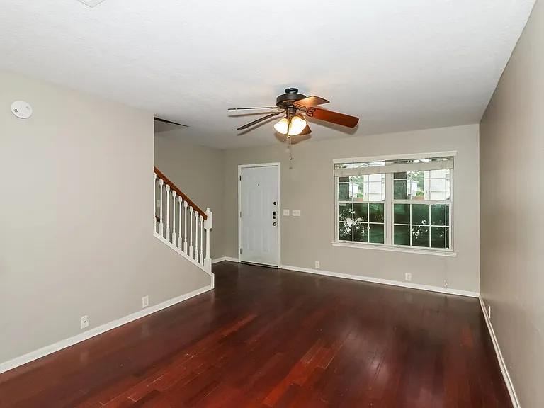 19119 Royal Isle Dr — Photo 5
