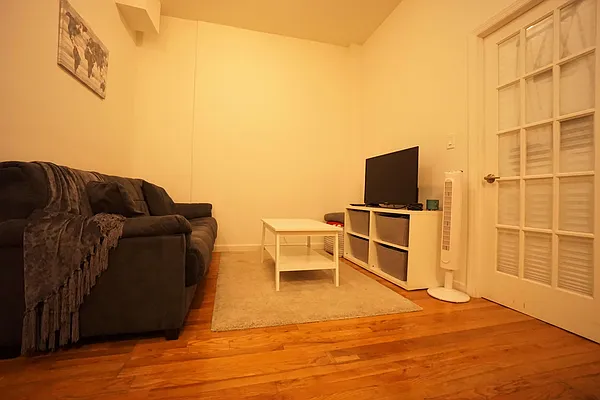 Rented by Compass | media 4