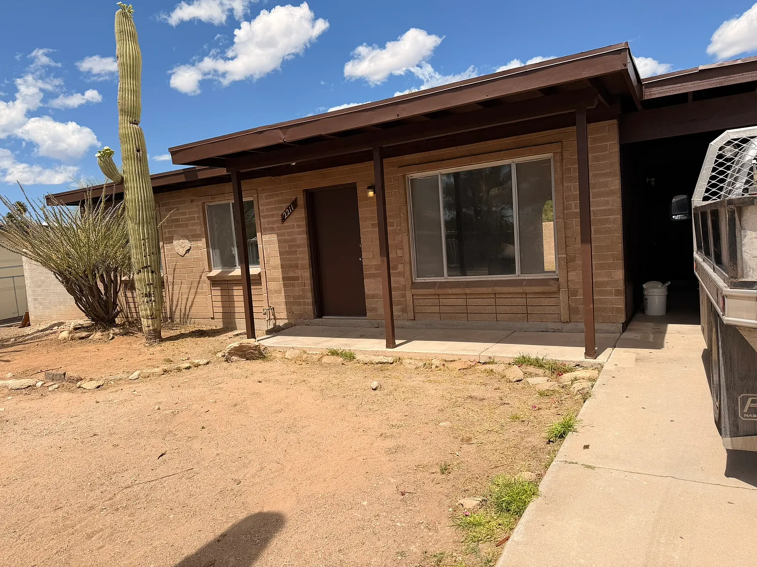 3 bed, 983 sqft, $1,650 — Photo 1