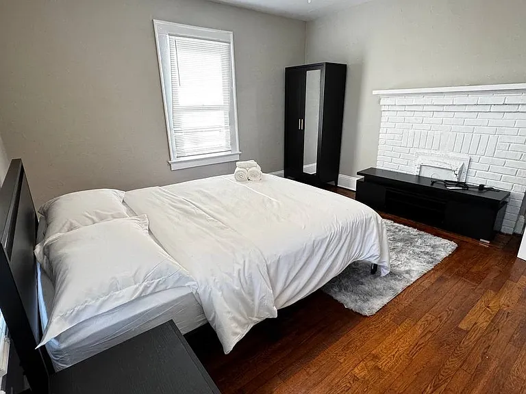 1049 Martin Luther King Jr Dr NW #C — Photo 5