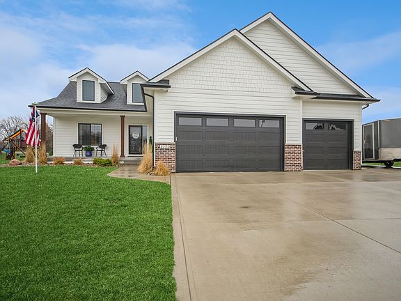 2nd image of 1170 Cardinal Dr