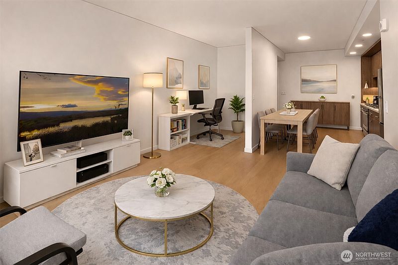 4th image of 121 Stewart Street #603