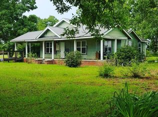 614 Azelea Rd, Baxley, GA 31513