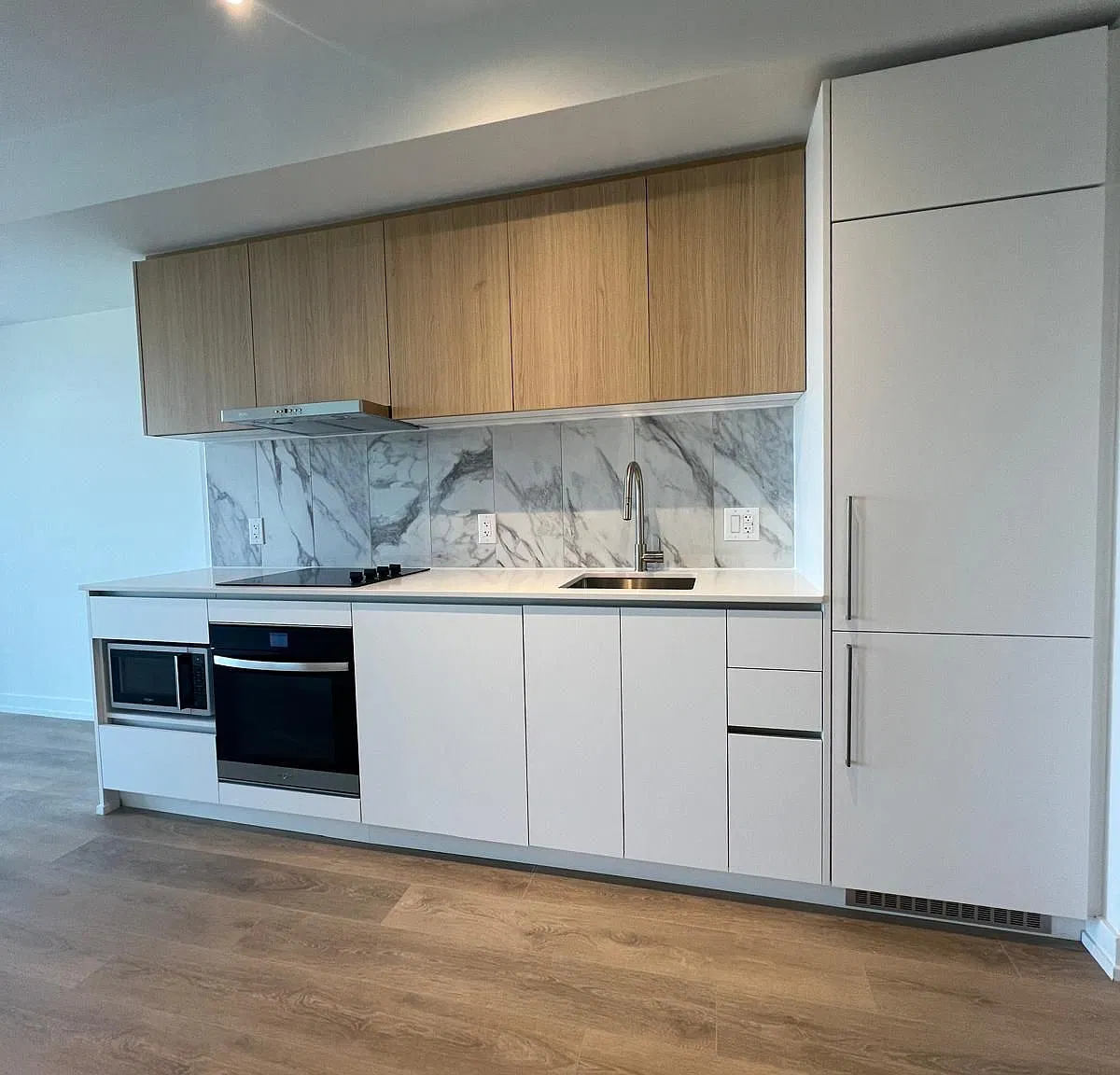 Westline Condos — Photo 1