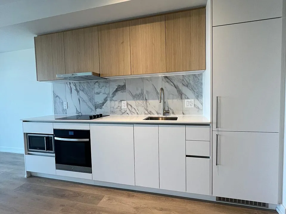 1100 Sheppard Ave W #837