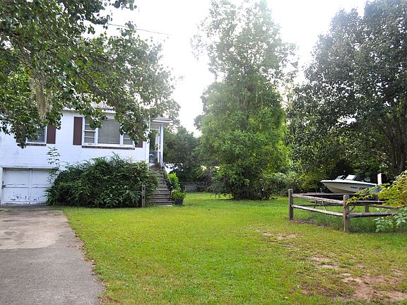 3rd image of 4871 Holbird Dr