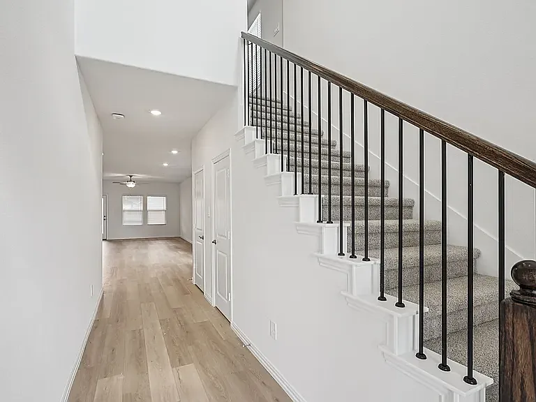 522 Blanton St — Photo 7