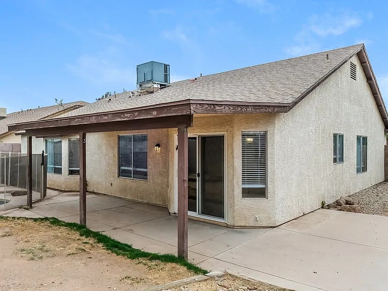 8745 W Tuckey Ln — Photo 16