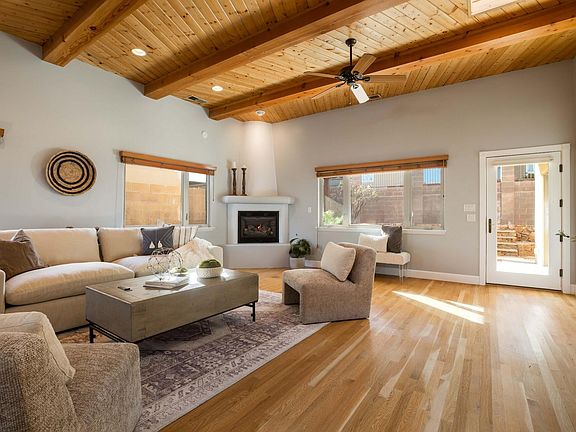 4th image of 1047 Joshua Dr SE