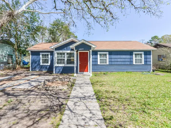 8229 Carolwood Dr, Houston, TX 77028