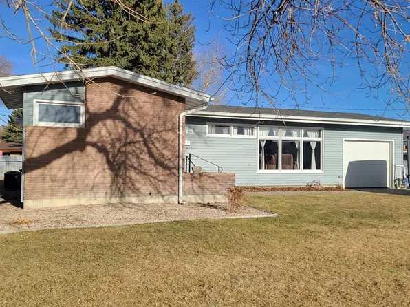 545 N Division St, Powell, WY 82435