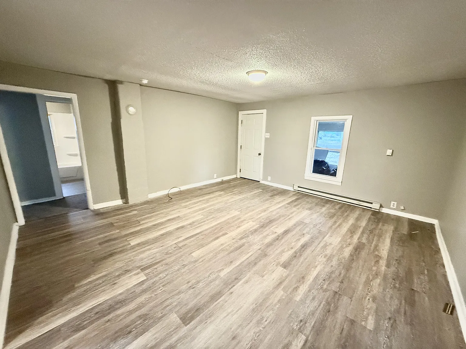 733 Dunnigan Street - 1 — Photo 2