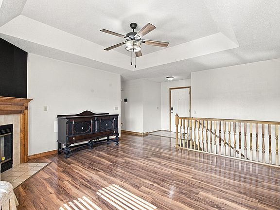5th image of 970 Creekside Place