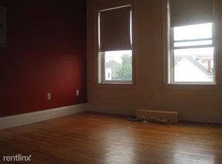 8 Humboldt Pl, South Boston, MA 02127