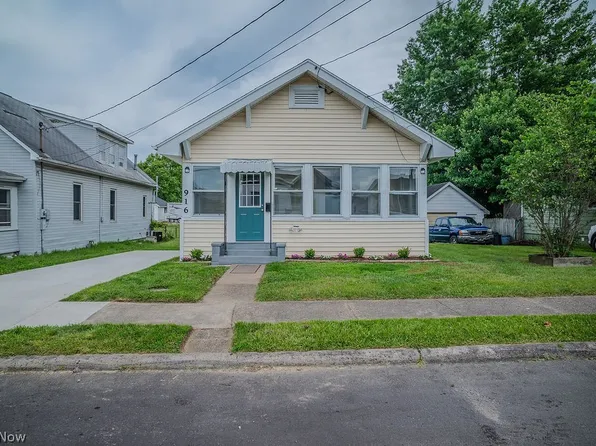 916 Maple St, Parkersburg, WV 26101