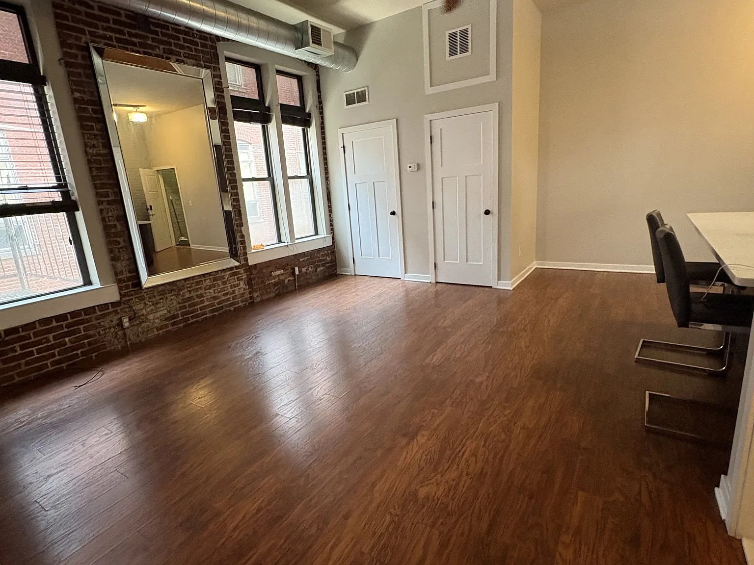 2 bed, 925 sqft, $1,775 — Photo 3