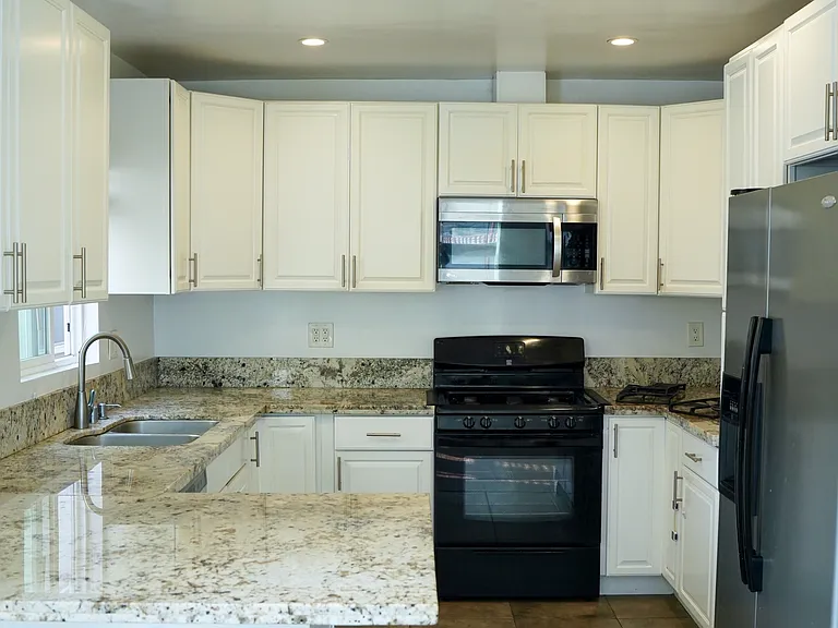429 N Palm Ave #A — Photo 27