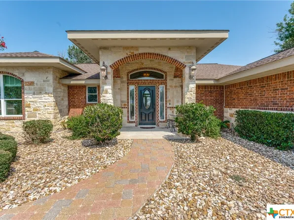 5236 Stagecoach Rd, Seguin, TX 78155