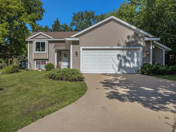 1903 Kinney Ave NW, Grand Rapids, MI 49534