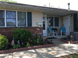 5 Haven Dr, Matawan, NJ 07747