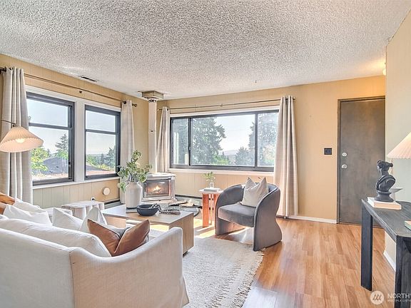 3rd image of 11815 16th Ave S