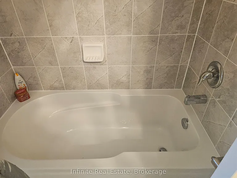 14 Doc Lougheed Ave — Photo 14