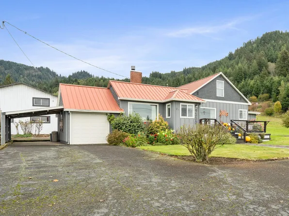 9300 Sollie Smith Rd N, Tillamook, OR 97141