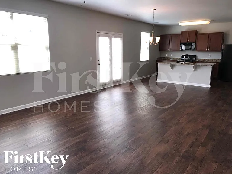 5519 Luther Ct — Photo 3