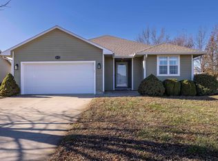 4019 NW Fielding Ter, Topeka, KS 66618