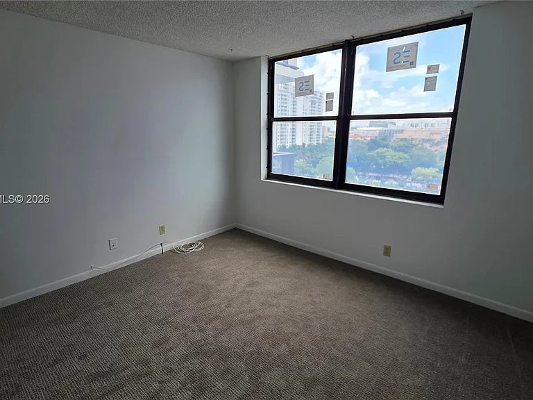 18151 NE 31st Ct #908 — Photo 24