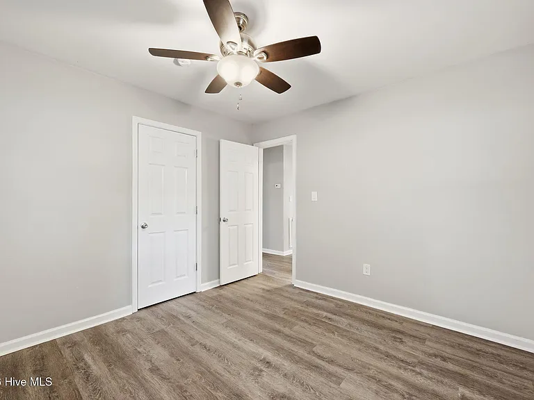 200 S Sylvan Dr — Photo 31