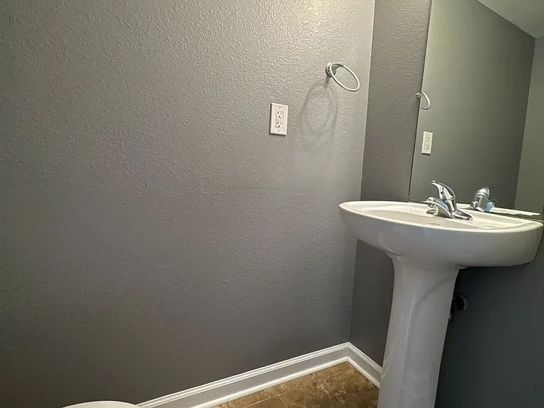 244 Executive Ave #HOA — Photo 6