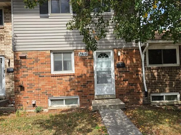 2816 Meadowbrook Ln, Windsor, ON N8T 3C3