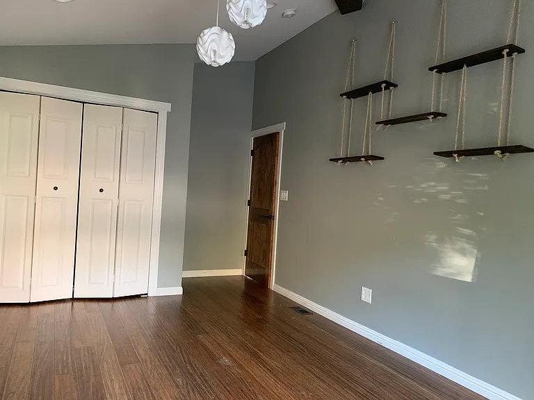 2250 Carmelita Dr — Photo 16