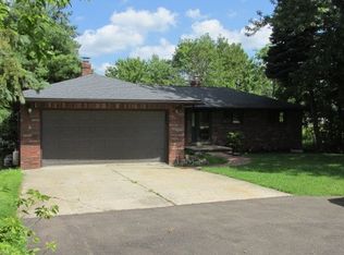 20048 Drake Rd, Strongsville, OH 44149