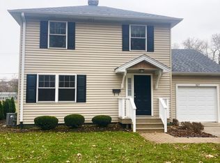 327 Justina St, Hinsdale, IL 60521