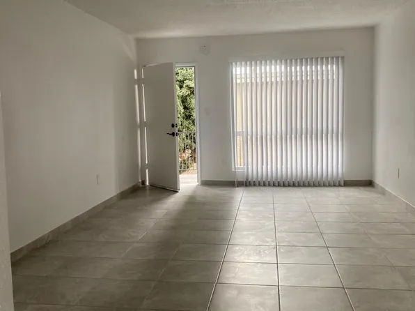 13238 Maclay St APT 7, San Fernando, CA 91340