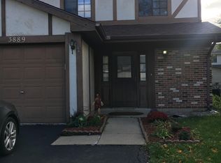 3889 Springlake Dr, Hanover Park, IL 60133