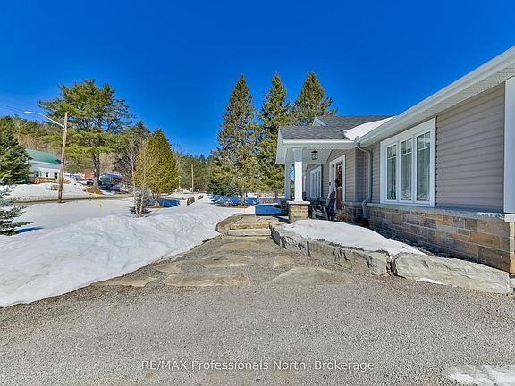 3rd image of 192 Bobcaygeon Rd
