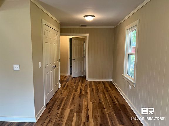 4th image of 76 Johns St