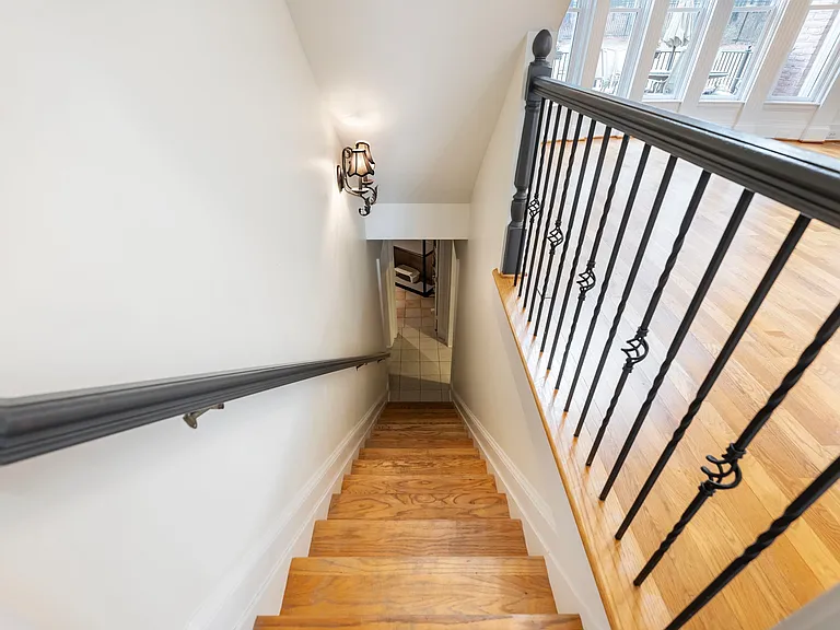 2373 Bronze Oak Ln — Photo 26
