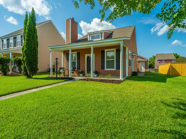 226 Killarney Trl, Moncks Corner, SC 29461