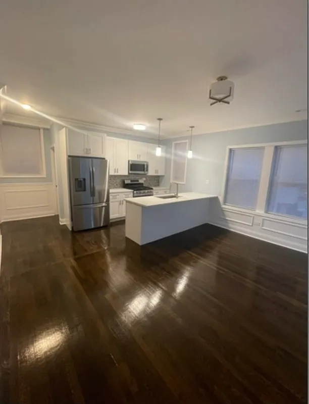 909 N Austin Blvd — Photo 3